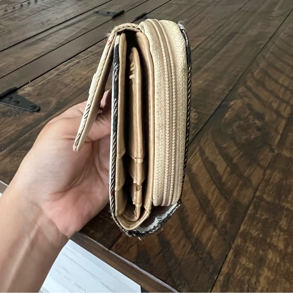 Plaid Check Tri-Fold Wallet Tan Red Black - Picture 4 of 8